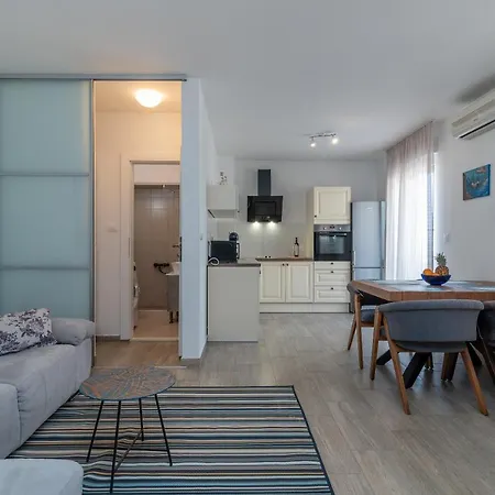 Apartments Liam Trogir Exterior foto