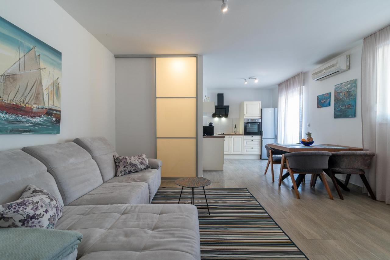 Liam Apartment *